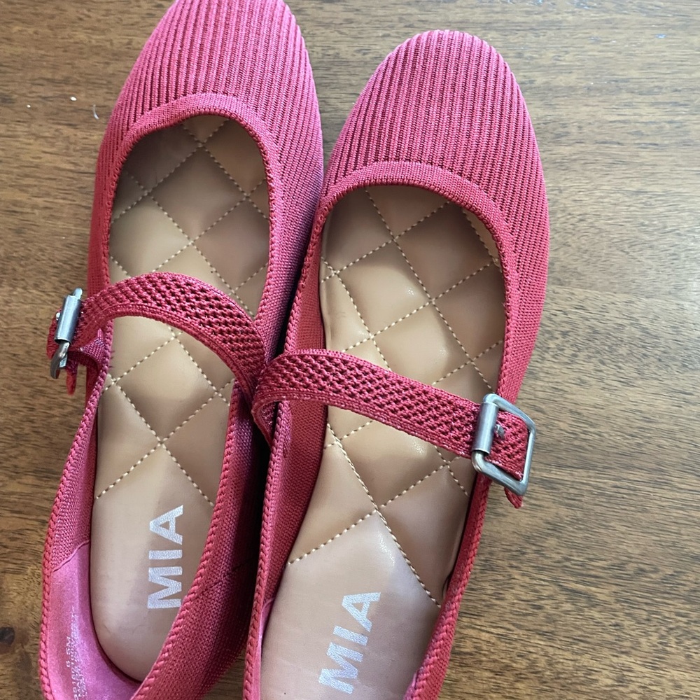 MIA Coral-Red Knit Mary Jane Flats with Silver Buckle - Picture 3 of 7